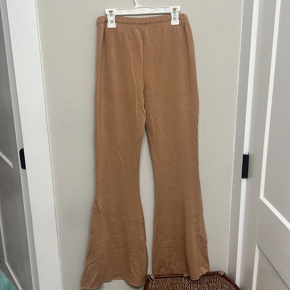aerie wide leg sweatpants: color beige, size US small - Picture 2 of 8